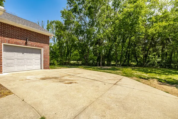 $2,200 | 1314 Goshentown Road, Hendersonville, TN 37075