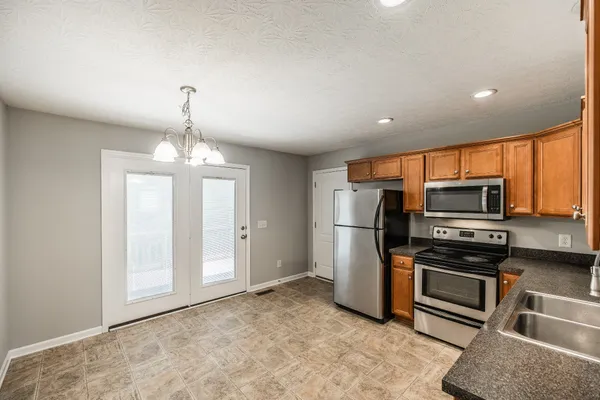 $2,200 | 1314 Goshentown Road, Hendersonville, TN 37075
