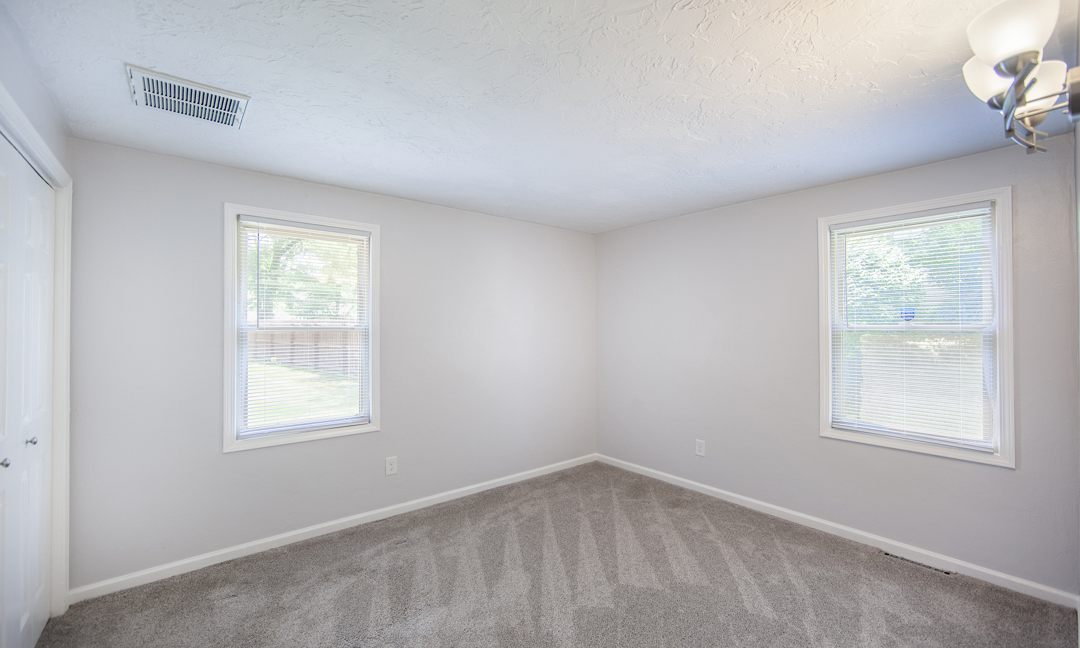 1019 Lancashire Lane Pendleton, IN 46064 - Photo 14 of 46