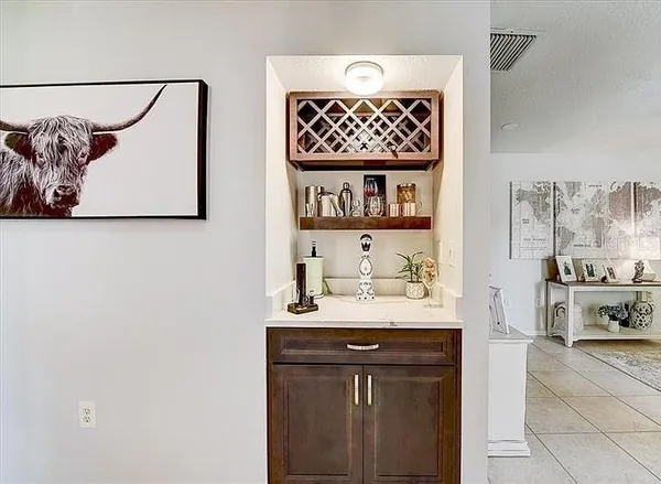 $2,100 | 6326 Grand Bahama Circle, Unit H, Tampa, FL 33615