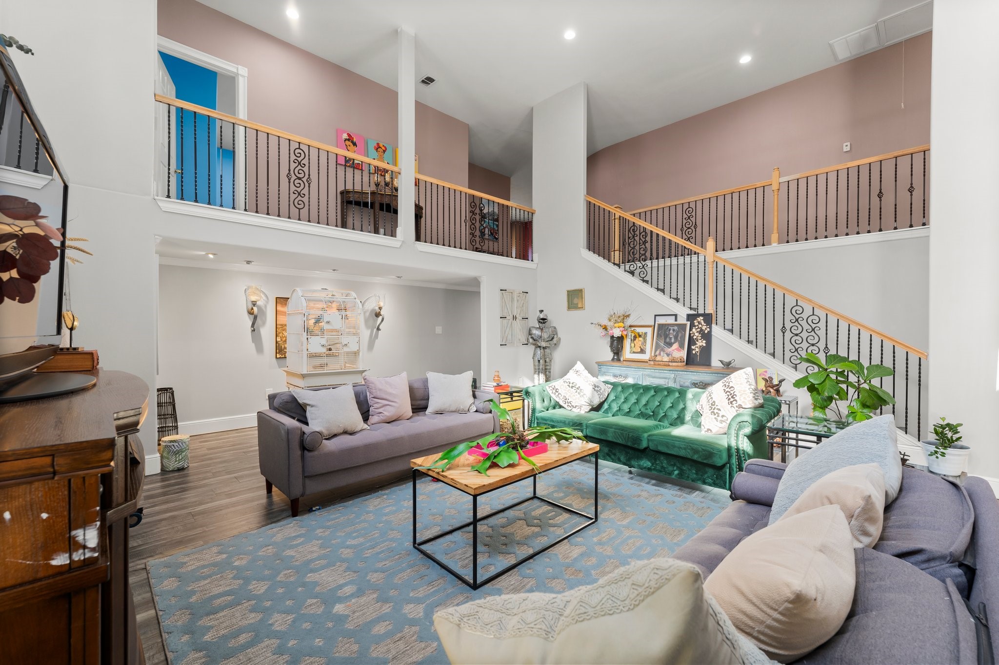 11053 Heritage Ranch Road Conroe, TX 77303 - Photo 11 of 42 a living room with furniture and a potted plant