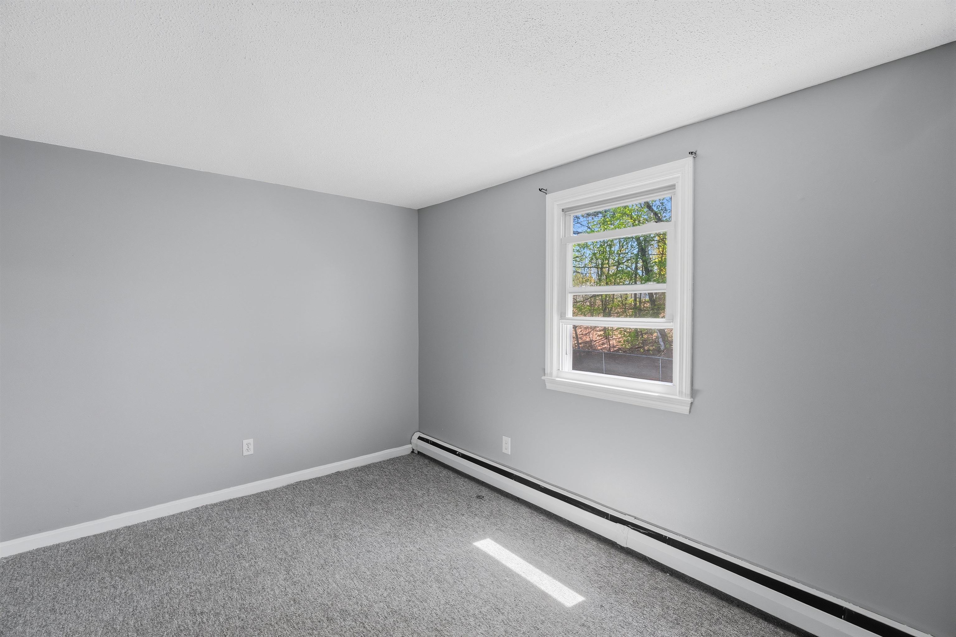 81 Theophile Street Manchester, NH 03102 - Photo 10 of 30