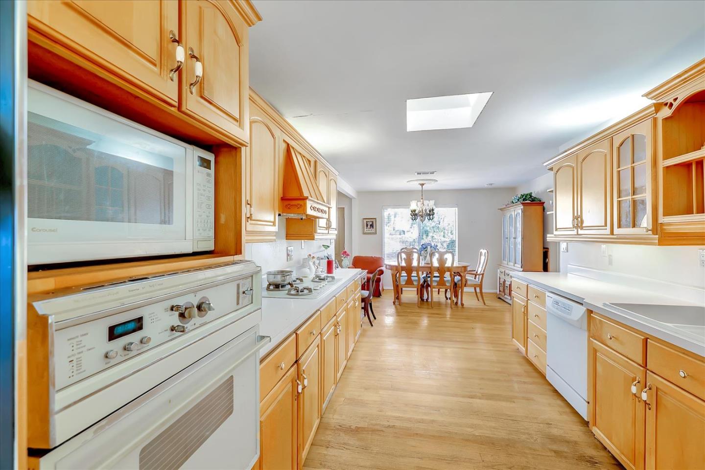 679 Sleeper Avenue Mountain View, CA 94040 - Photo 38 of 51 a kitchen with lots of counter top space