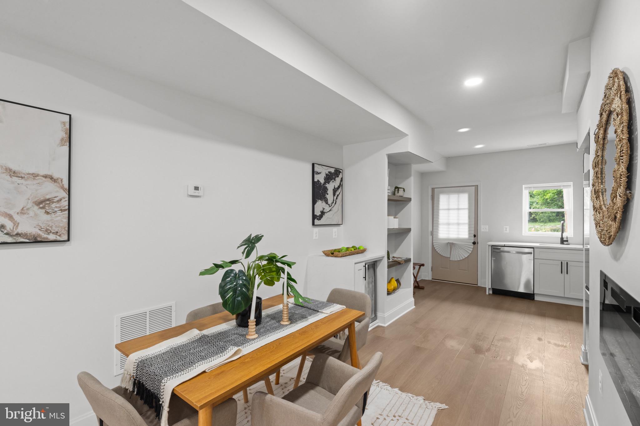 124 North Mount Street Baltimore, MD 21223 - Photo 3 of 38