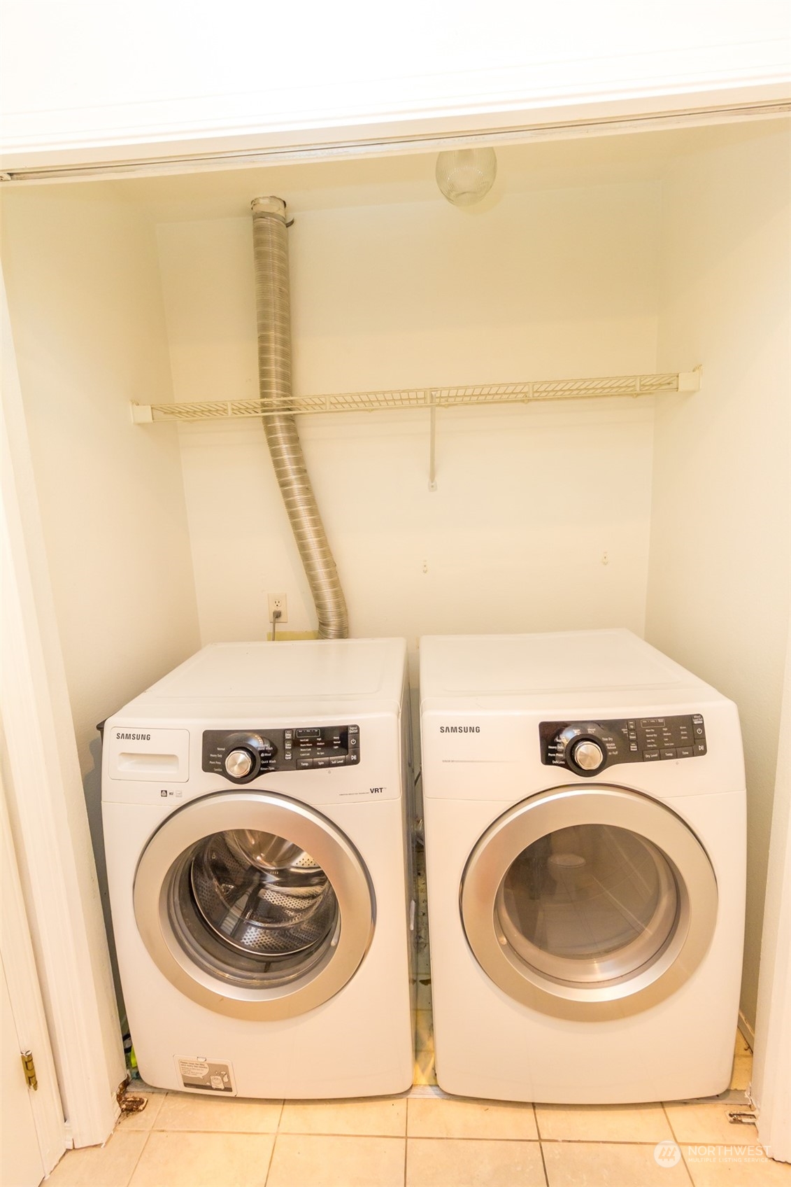 833 Southwest Sunset Boulevard, Unit H40 Renton, WA 98057 - Photo 13 of 20 Gallery Image 13