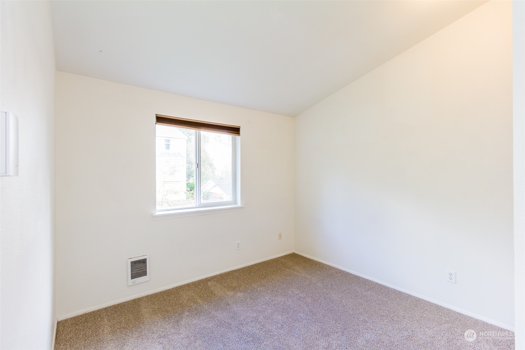 833 Southwest Sunset Boulevard, Unit H40 Renton, WA 98057 - Photo 17 of 20 Gallery Image 17