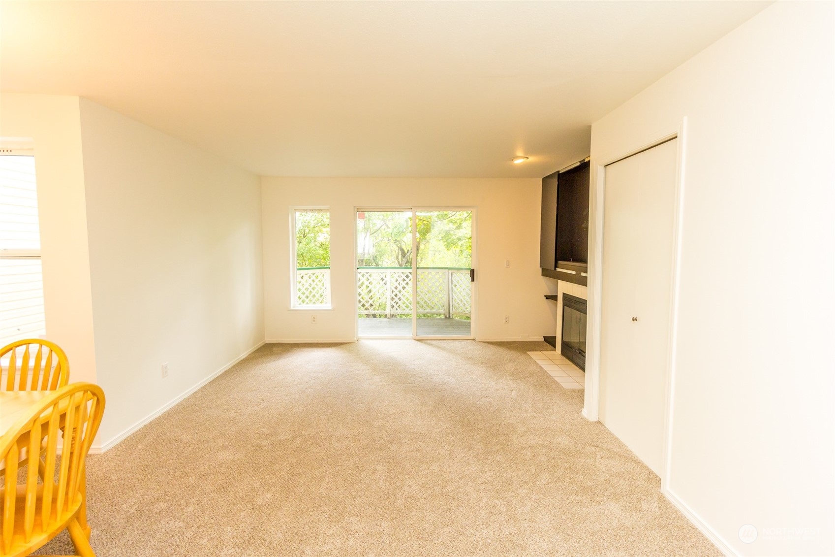 833 Southwest Sunset Boulevard, Unit H40 Renton, WA 98057 - Photo 3 of 20 Gallery Image 3