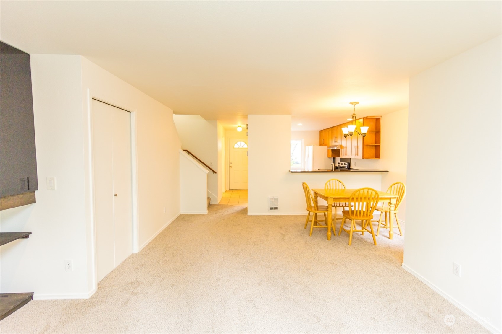 833 Southwest Sunset Boulevard, Unit H40 Renton, WA 98057 - Photo 5 of 20 Gallery Image 5