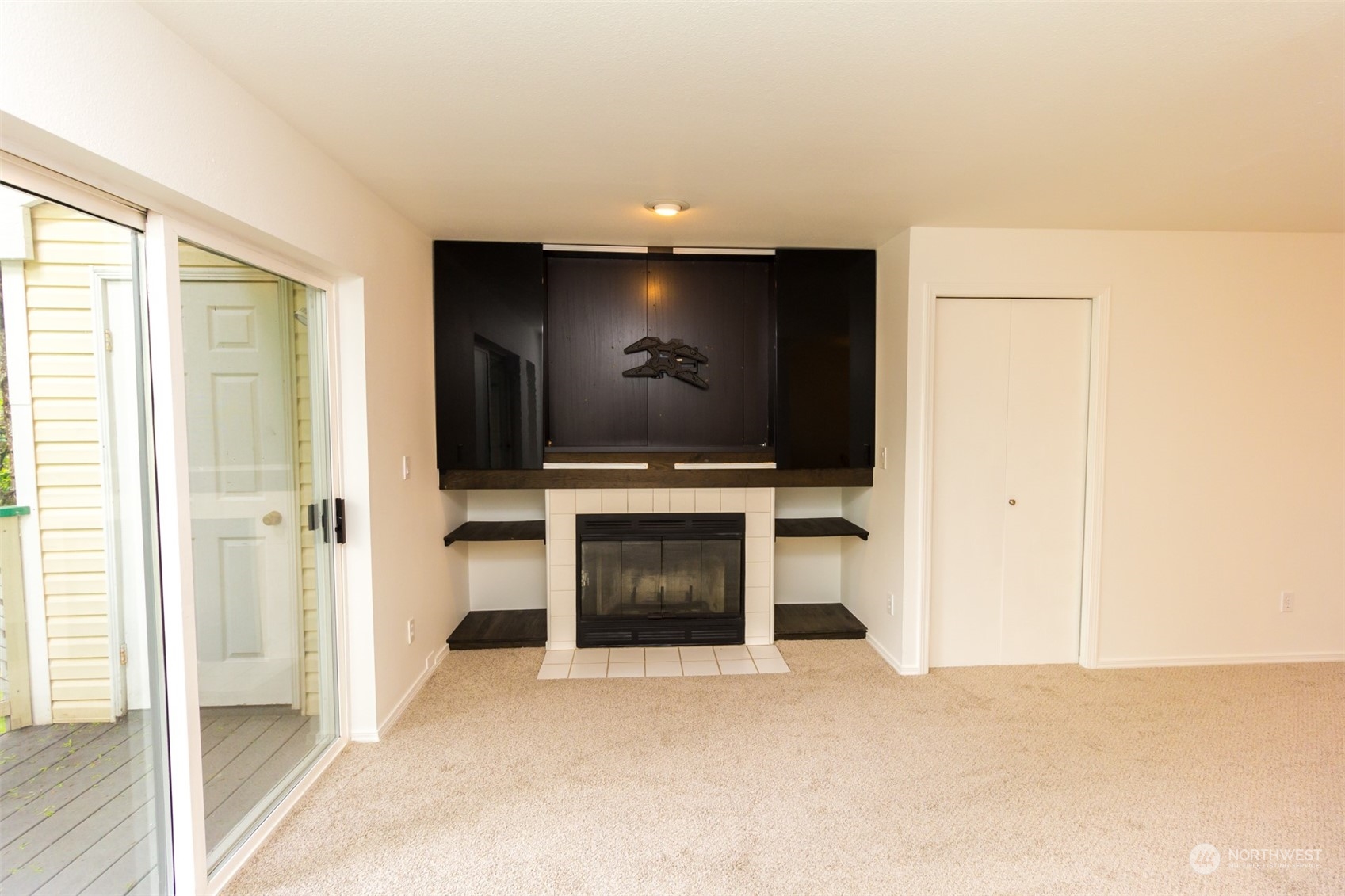 833 Southwest Sunset Boulevard, Unit H40 Renton, WA 98057 - Photo 6 of 20 Gallery Image 6