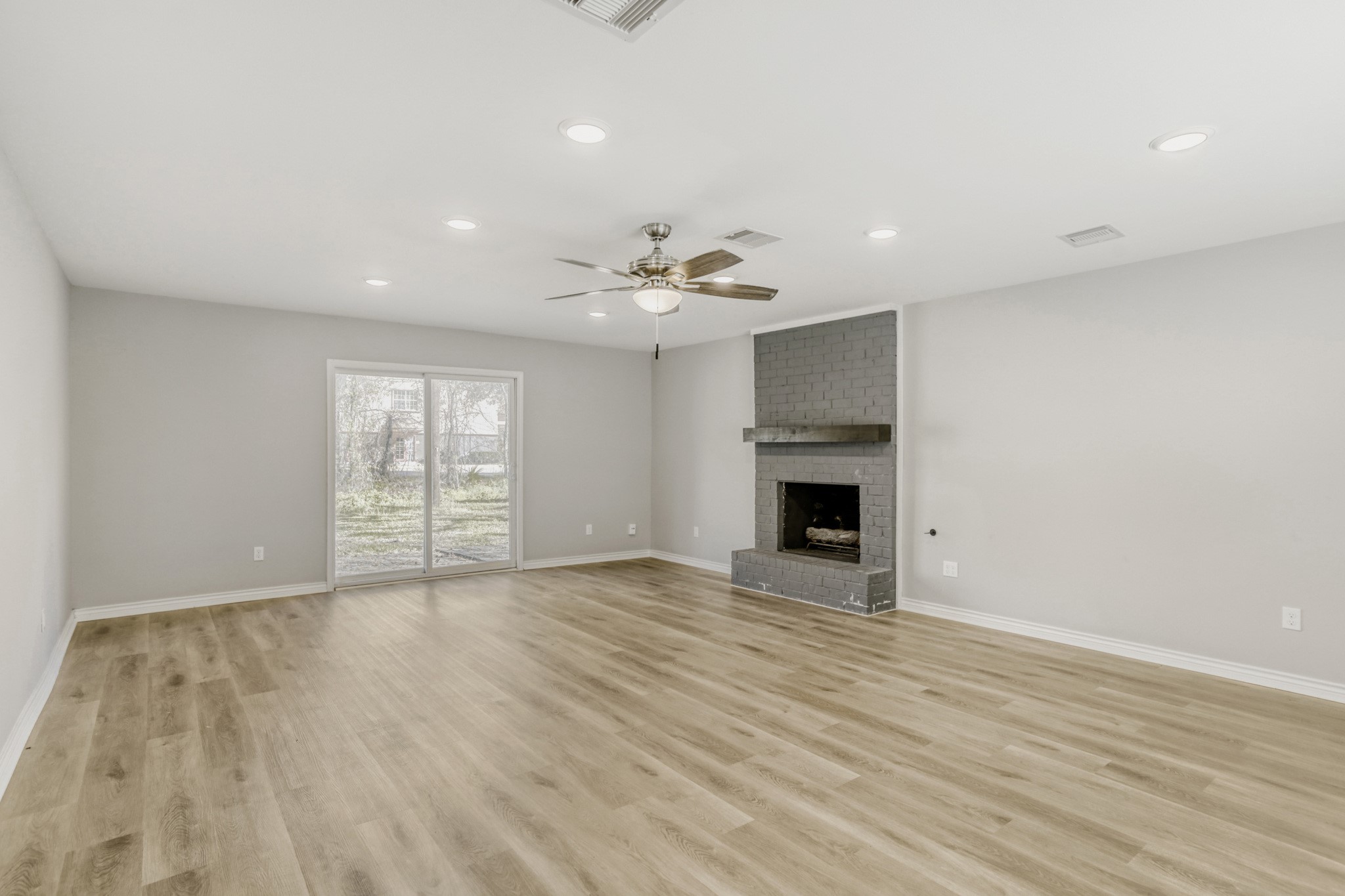 28943 Enchanted Drive Spring, TX 77381 - Photo 5 of 24