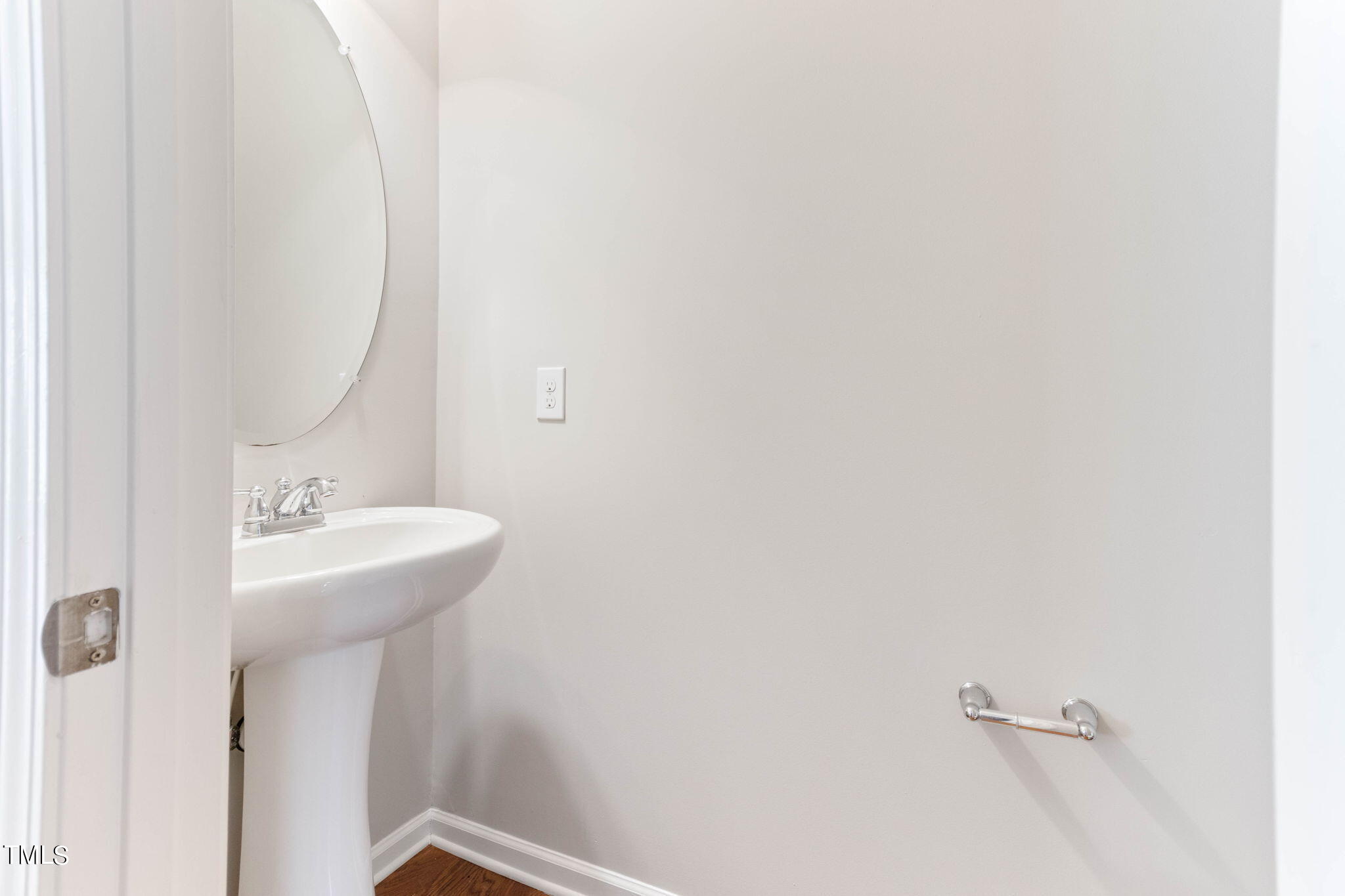 503 Dragby Lane Raleigh, NC 27603 - Photo 15 of 32 17-web-or-mls-IMG_9781