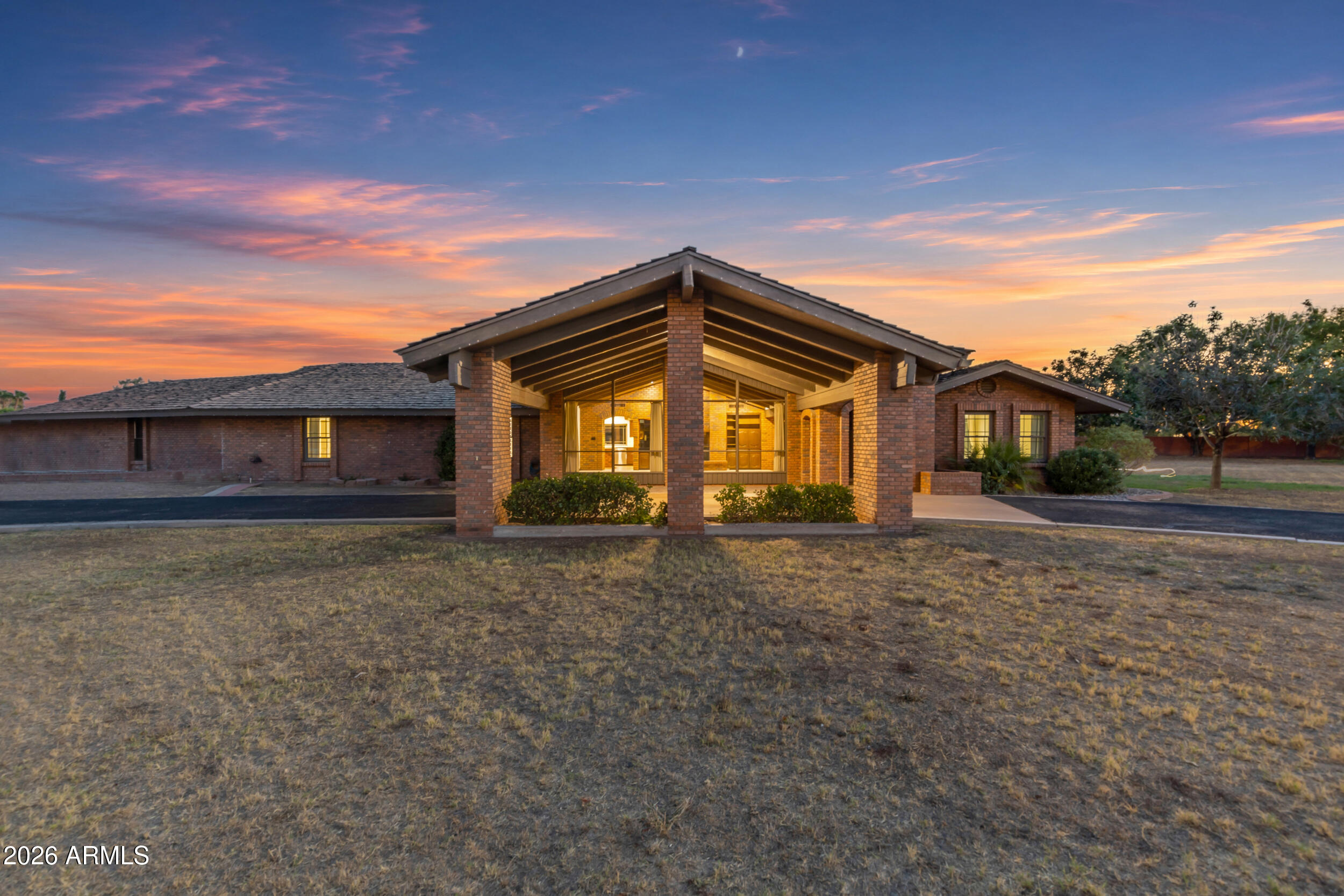 1821 East Elliot Road Gilbert, AZ 85296 - Photo 5 of 114 3_446_a4m_acm