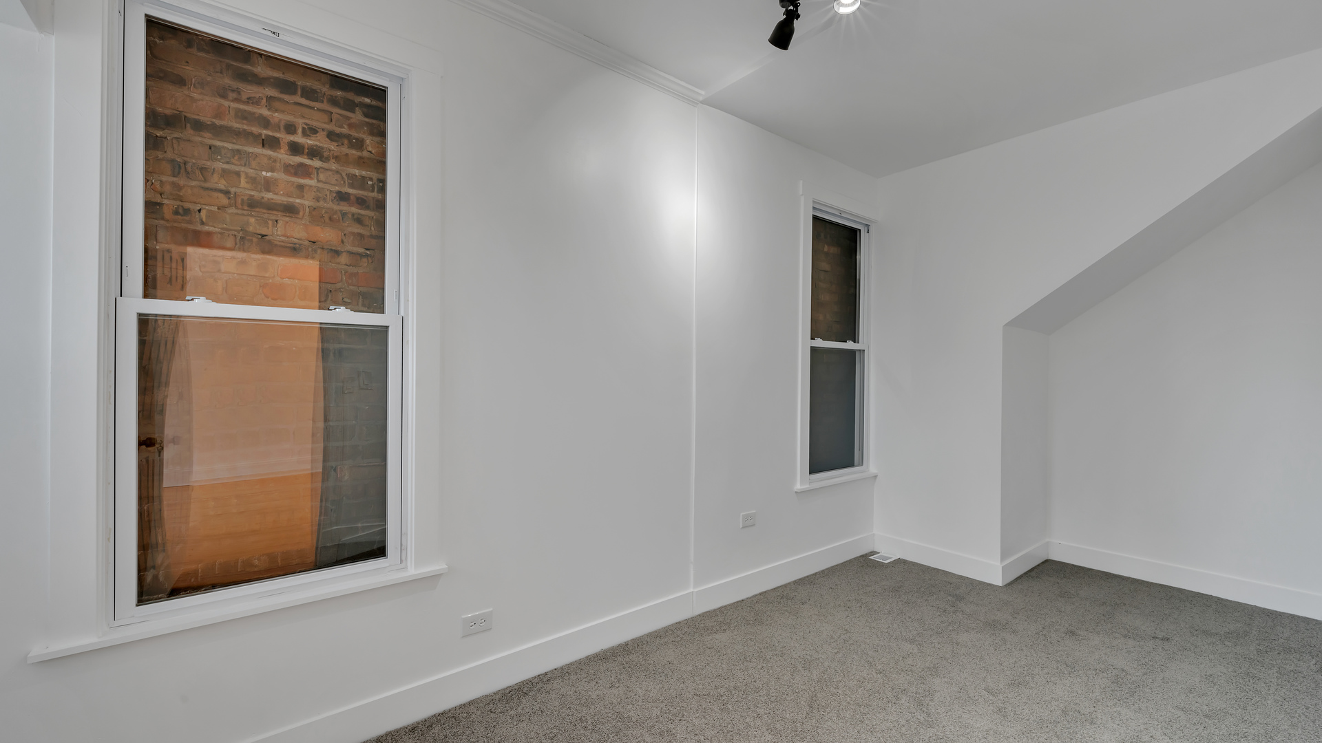 2539 North Ridgeway Avenue Chicago, IL 60647 - Photo 22 of 31 Gallery Image 22