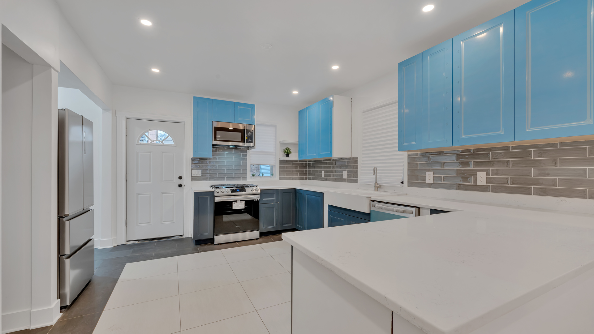 2539 North Ridgeway Avenue Chicago, IL 60647 - Photo 6 of 31 Gallery Image 6