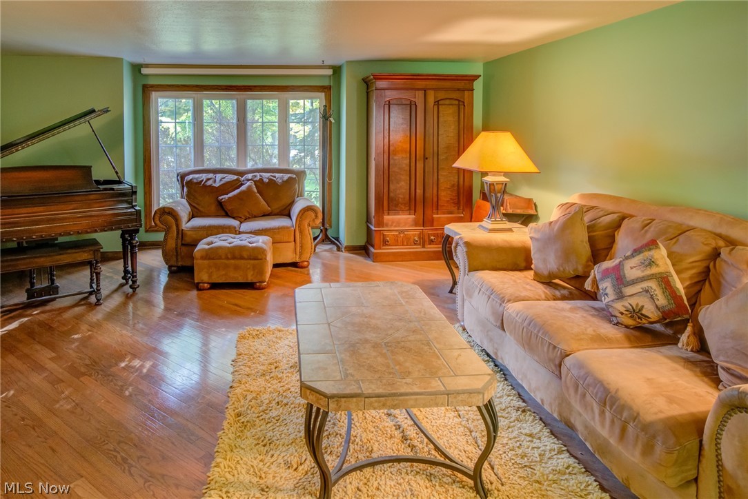 8392 Chagrin Road Chagrin Falls, OH 44023 - Photo 12 of 33 Gallery Image 12