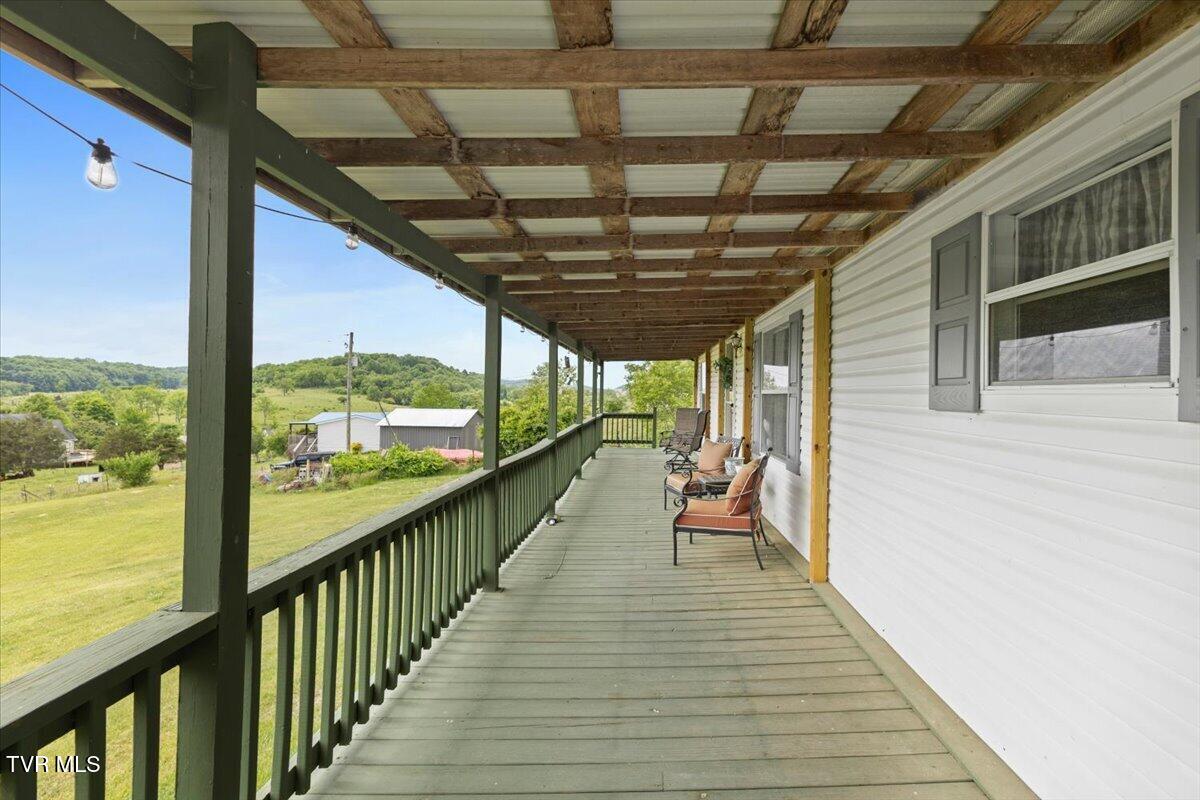 12207 Reedy Creek Road Bristol, VA 24202 - Photo 24 of 43 21-128A2620