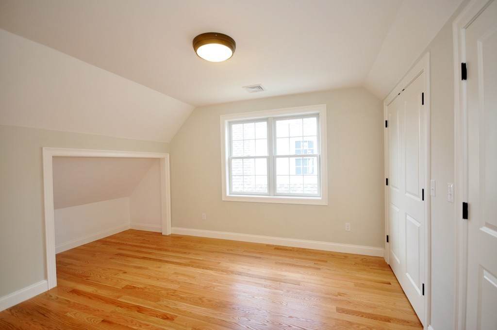 5 Cheevers Path, Unit 5 Bedford, MA 01730 - Photo 11 of 20 Gallery Image 11