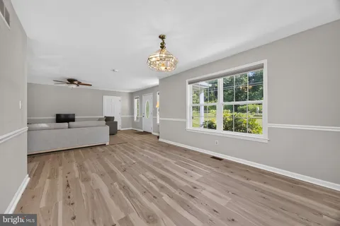 $450,000 | 311 Hillendale Road, Avondale, PA 19311