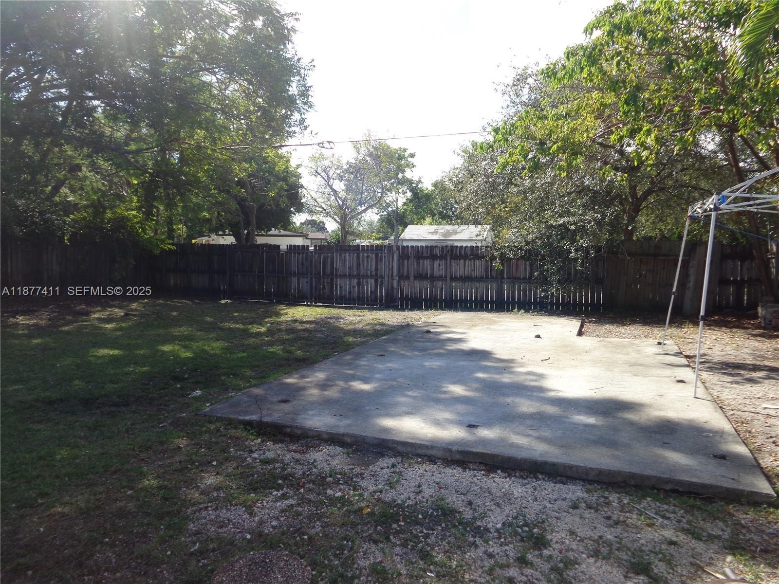 10020 Dominican Drive Cutler Bay, FL 33189 - Photo 19 of 22 a view of backyard with green space
