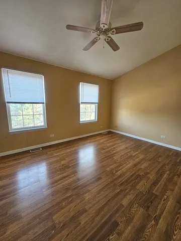 $2,200 | 723 Tiffany Court, Antioch, IL 60002