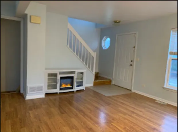 $2,200 | 723 Tiffany Court, Antioch, IL 60002