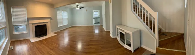 $2,200 | 723 Tiffany Court, Antioch, IL 60002