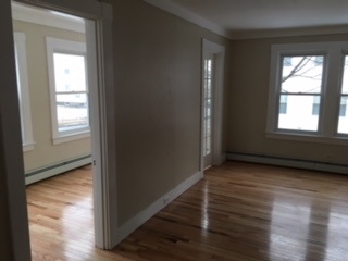 52 Riddle Street Manchester, NH 03102 - Photo 23 of 38