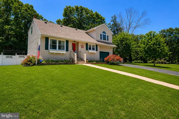 $395,000 | 109 St Moritz Drive, Sicklerville, NJ 08081