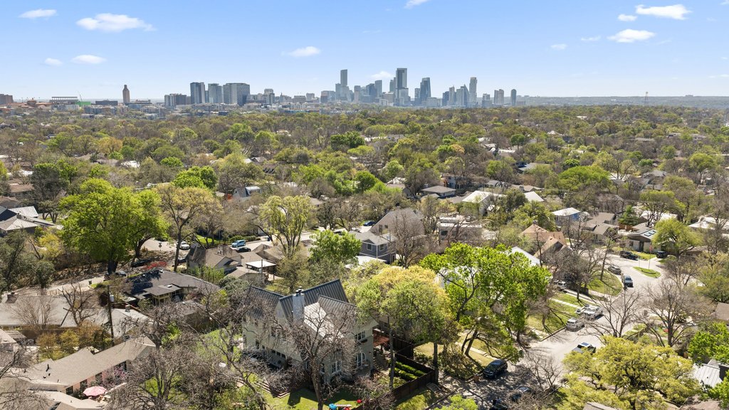 3107 Beverly Road Austin, TX 78703 - Photo 2 of 40 a view of a city