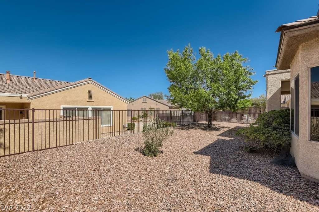 1767 Black Fox Canyon Road Henderson, NV 89052 - Photo 28 of 39