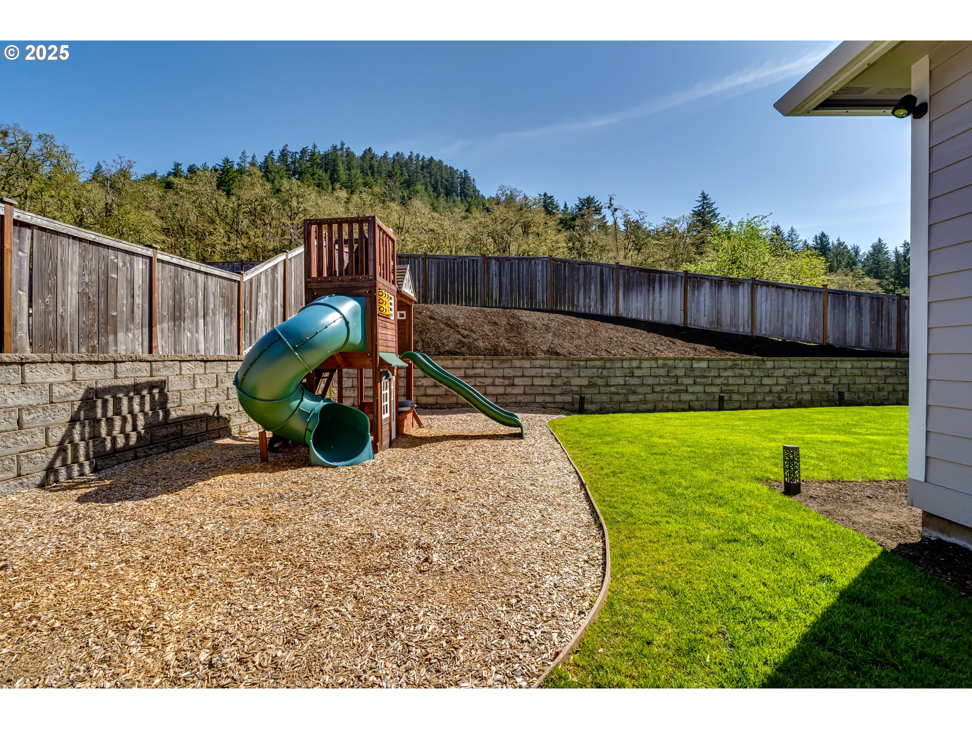 787 Mountaingate Drive Springfield, OR 97478 - Photo 42 of 48 Gallery Image 42