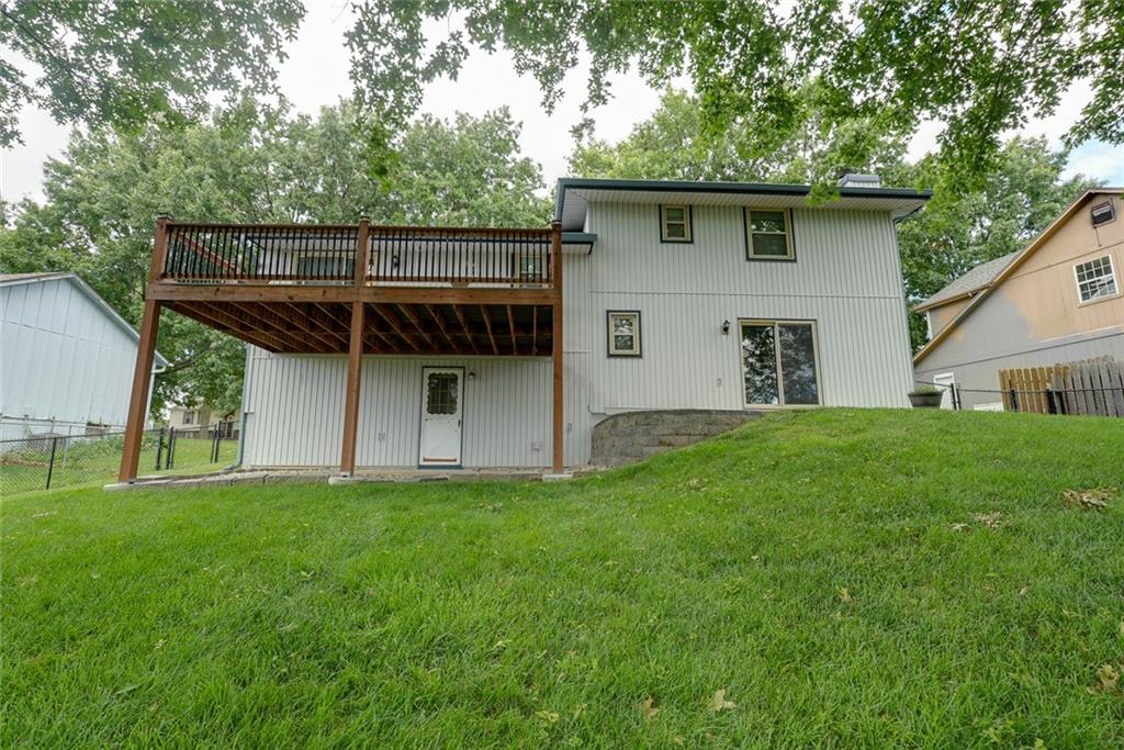 1211 North Davis Road Independence, MO 64056 - Photo 29 of 33