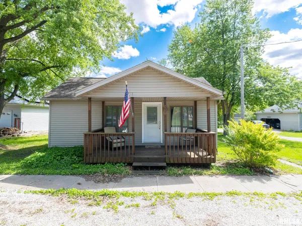 $139,900 | 301 East Pearl Street, Danvers, IL 61732