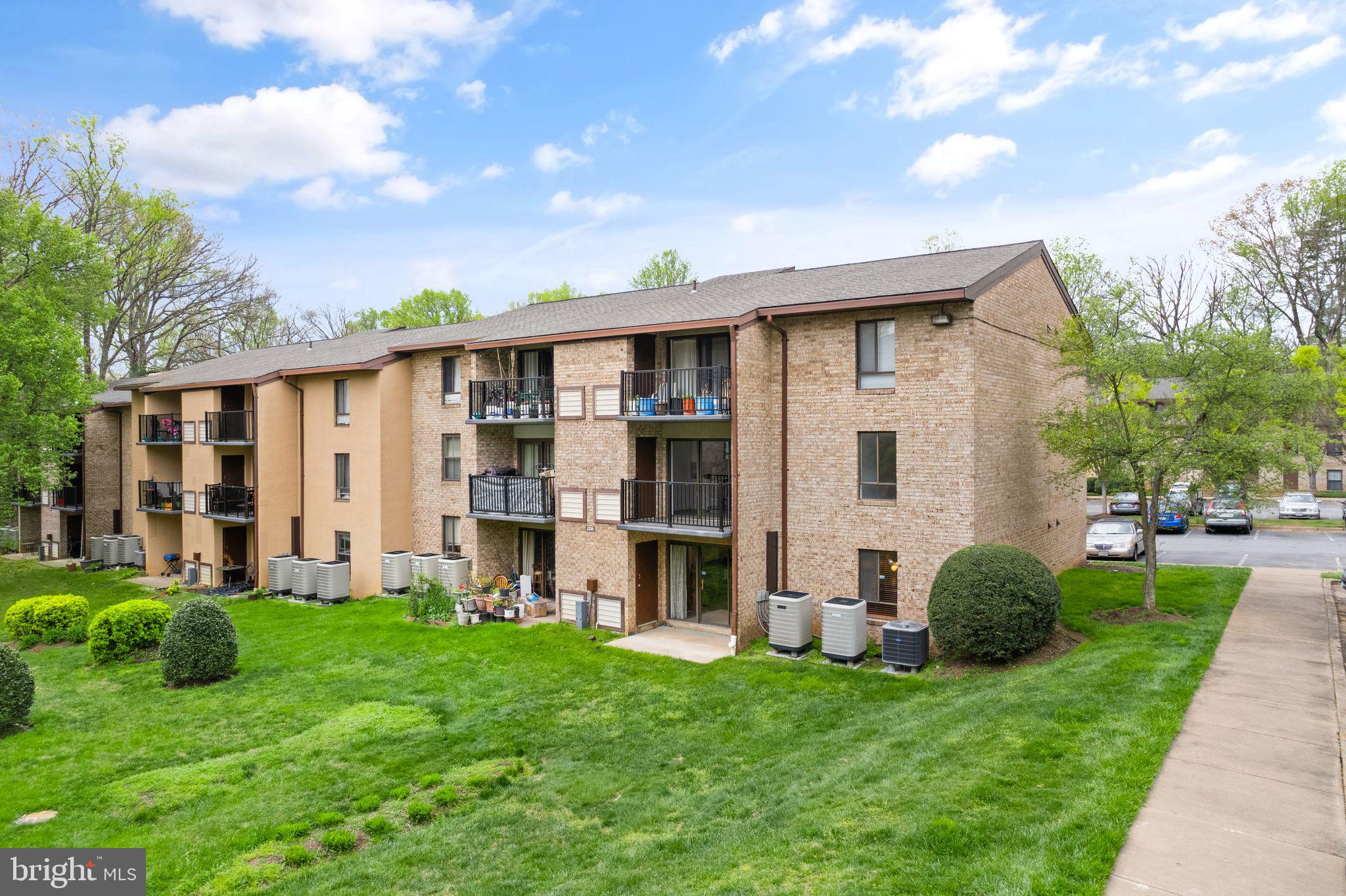2230 Castle Rock Square, Unit 1B Reston, VA 20191 - Photo 30 of 38 Gallery Image 30