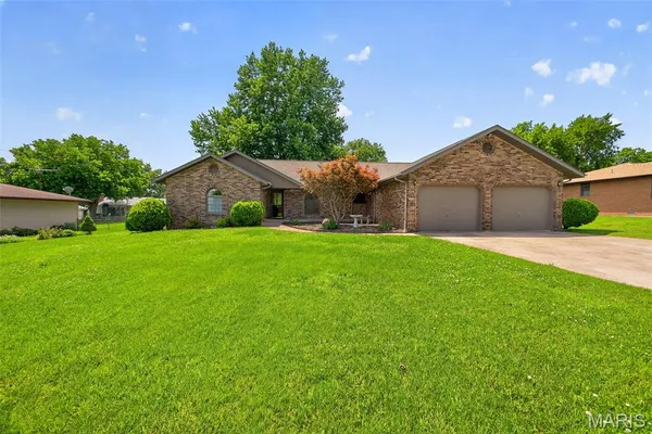 $289,000 | 2023 King James Road, Lebanon, MO 65536