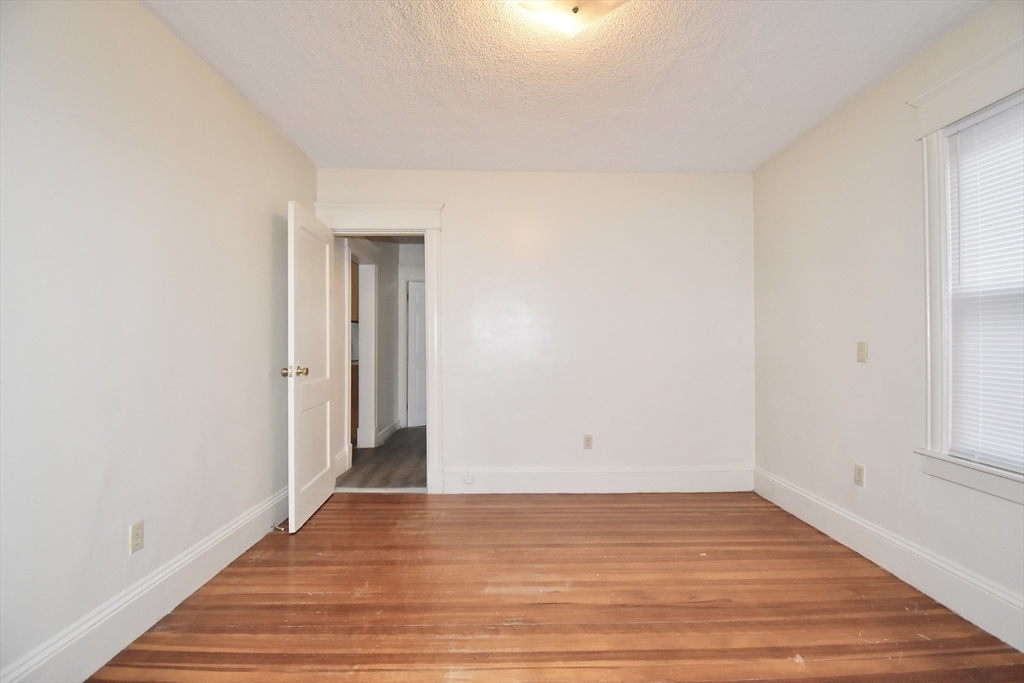 99-101 Middlesex Street Springfield, MA 01109 - Photo 11 of 25 Gallery Image 11