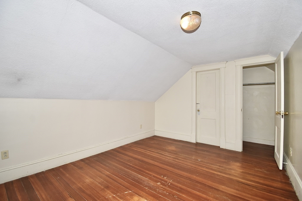 99-101 Middlesex Street Springfield, MA 01109 - Photo 16 of 25 Gallery Image 16