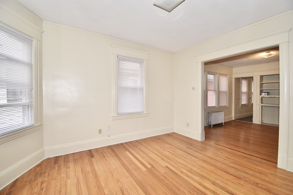 99-101 Middlesex Street Springfield, MA 01109 - Photo 2 of 25 Gallery Image 2