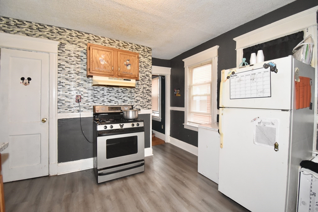 99-101 Middlesex Street Springfield, MA 01109 - Photo 21 of 25 Gallery Image 21