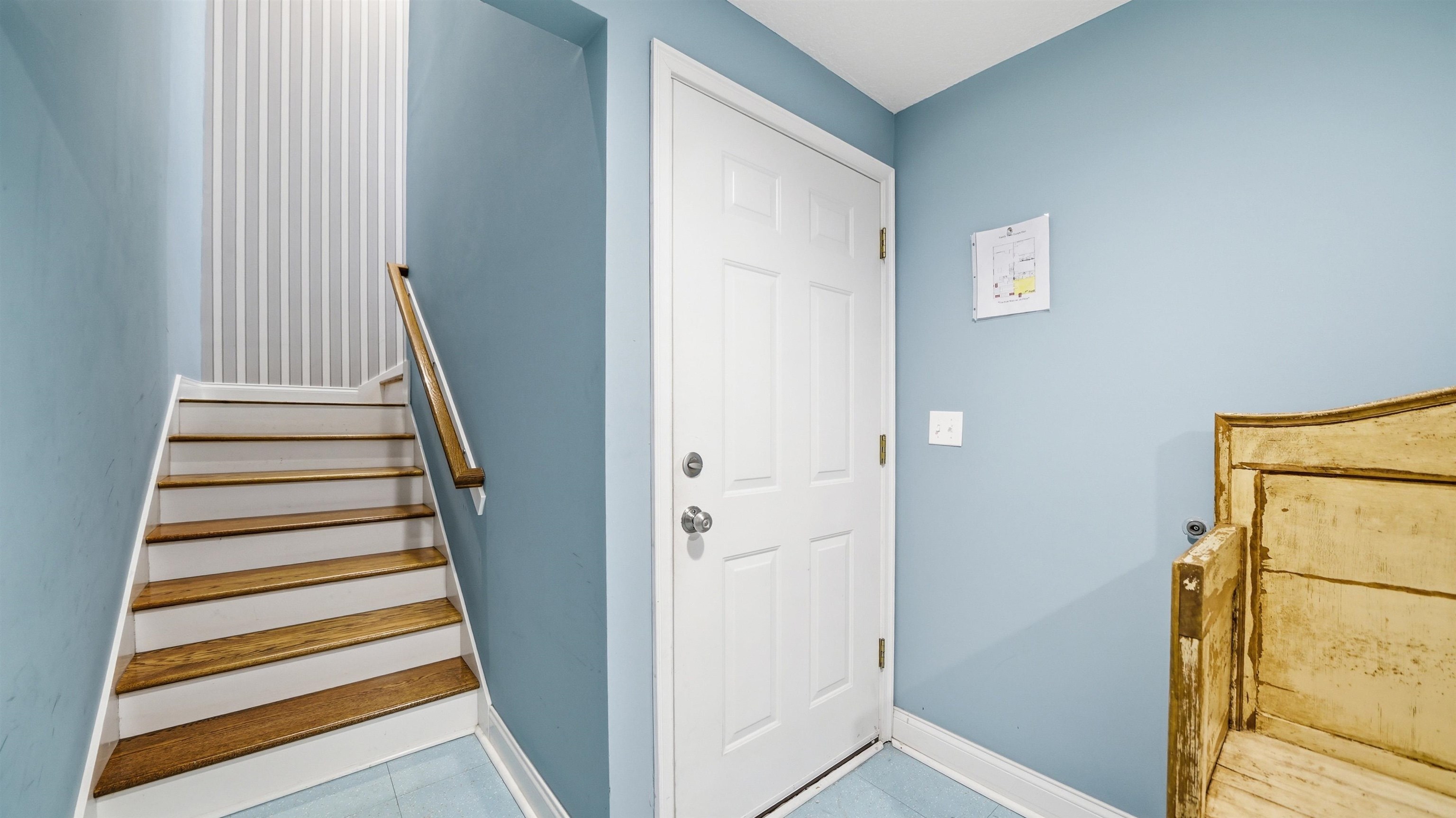 251 Riberia Street St. Augustine, FL 32084 - Photo 7 of 94 a view of a hallway with wooden floor and entryway