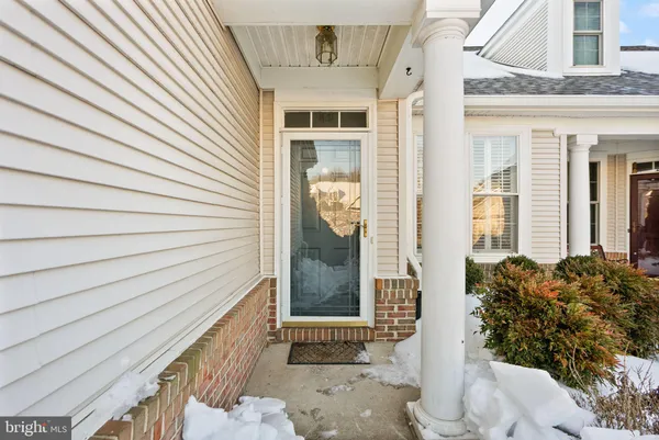 $575,000 | 6932 Walnut Hill Drive, Gainesville, VA 20155