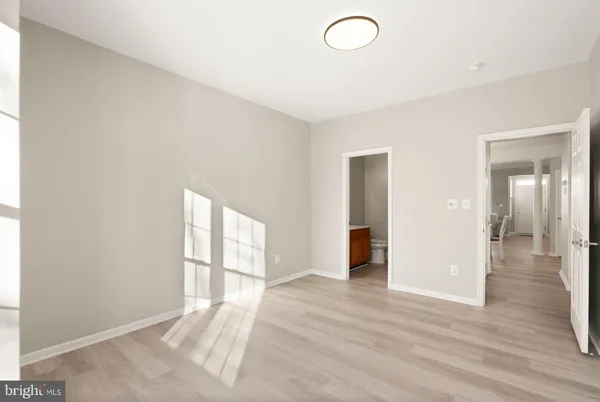 $575,000 | 6932 Walnut Hill Drive, Gainesville, VA 20155