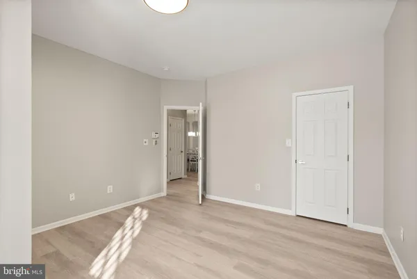 $575,000 | 6932 Walnut Hill Drive, Gainesville, VA 20155