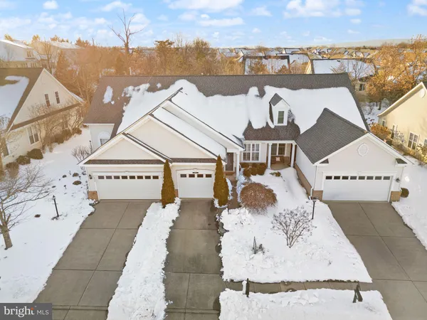 $575,000 | 6932 Walnut Hill Drive, Gainesville, VA 20155
