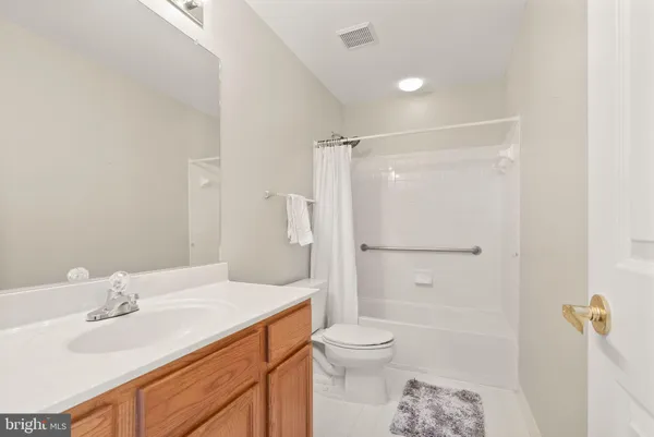 $575,000 | 6932 Walnut Hill Drive, Gainesville, VA 20155
