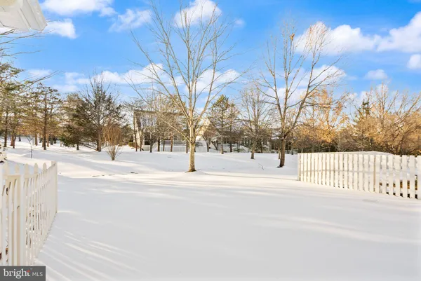 $575,000 | 6932 Walnut Hill Drive, Gainesville, VA 20155