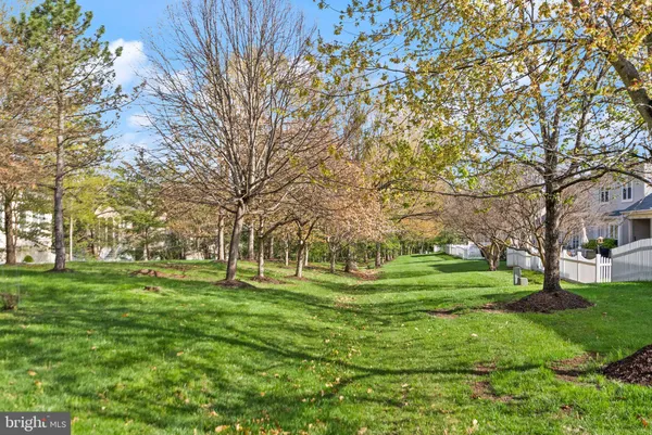 $575,000 | 6932 Walnut Hill Drive, Gainesville, VA 20155