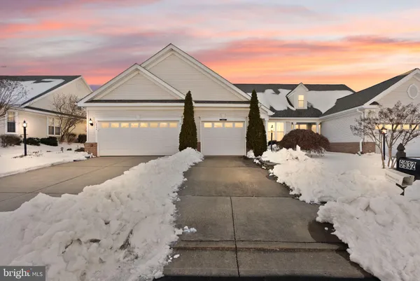 $575,000 | 6932 Walnut Hill Drive, Gainesville, VA 20155