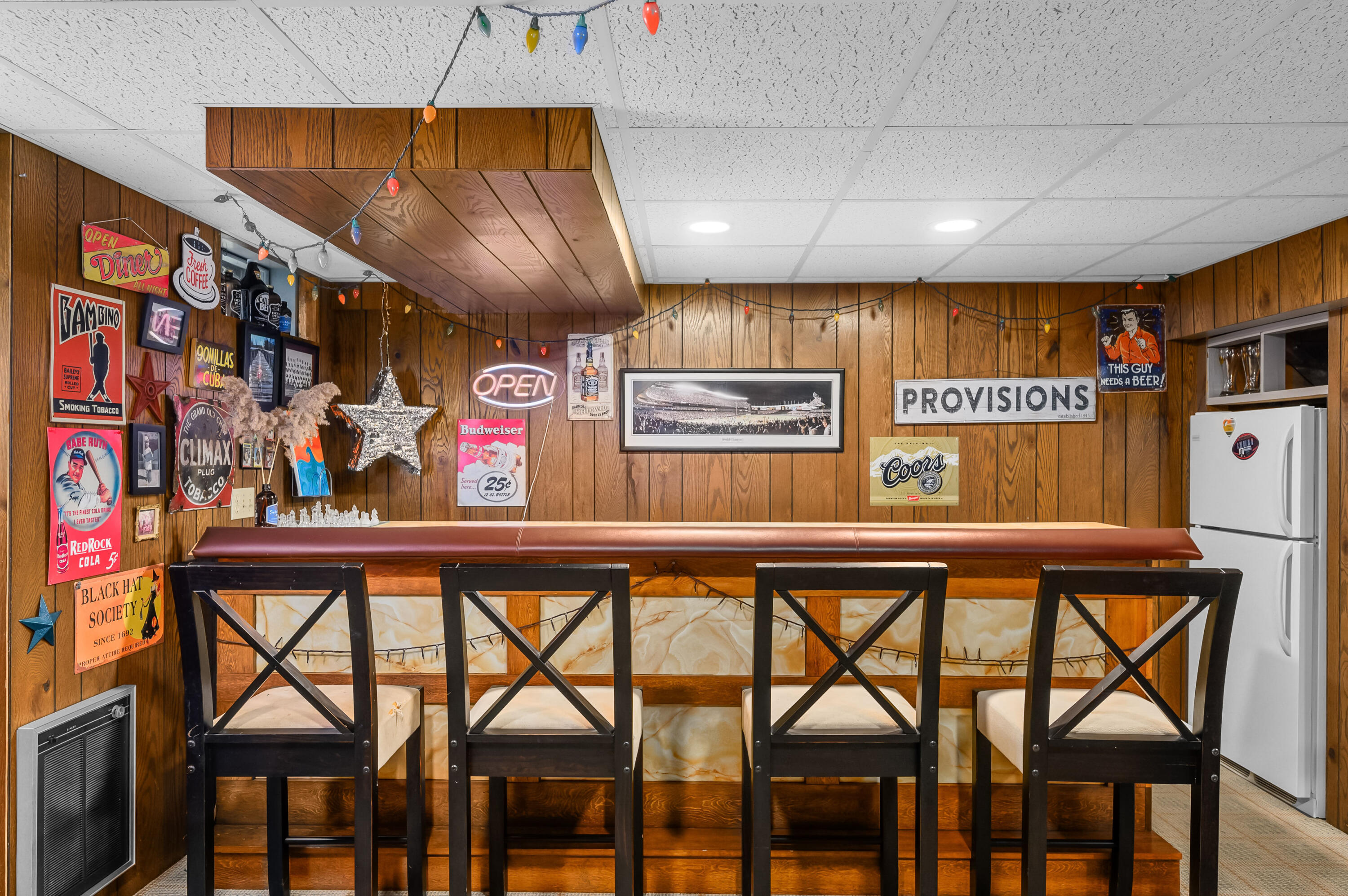 42 Marble Road Barnstable, MA 02630 - Photo 35 of 37 a view of a chairs and table in a room