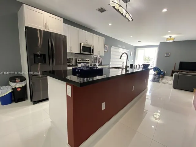 $5,500 | 3445 Southwest 14th Street, Unit 3445, Miami, FL 33145